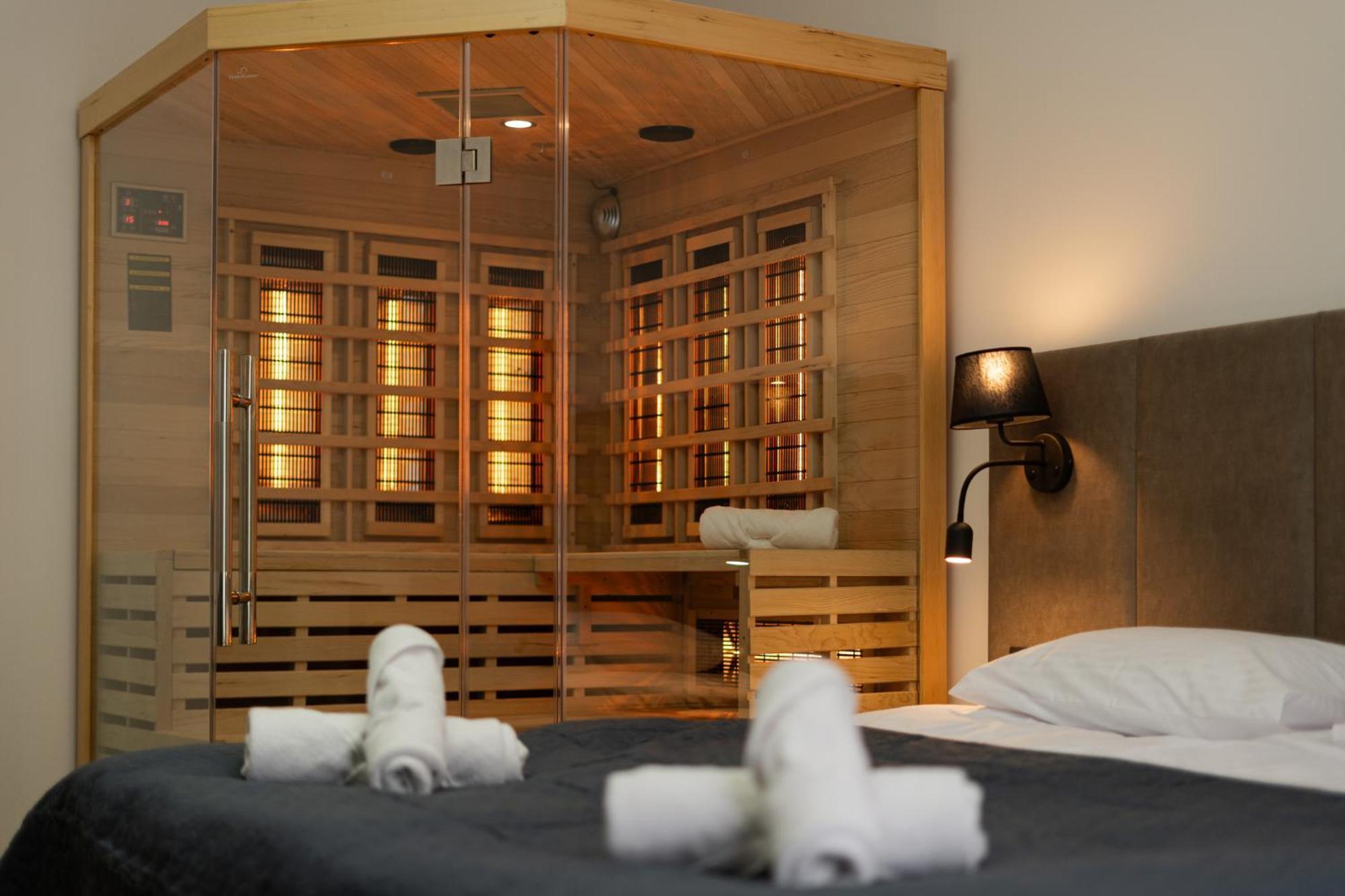Spa Bedrooms With Sauna&Bath And Free Parking Krasków Exterior foto