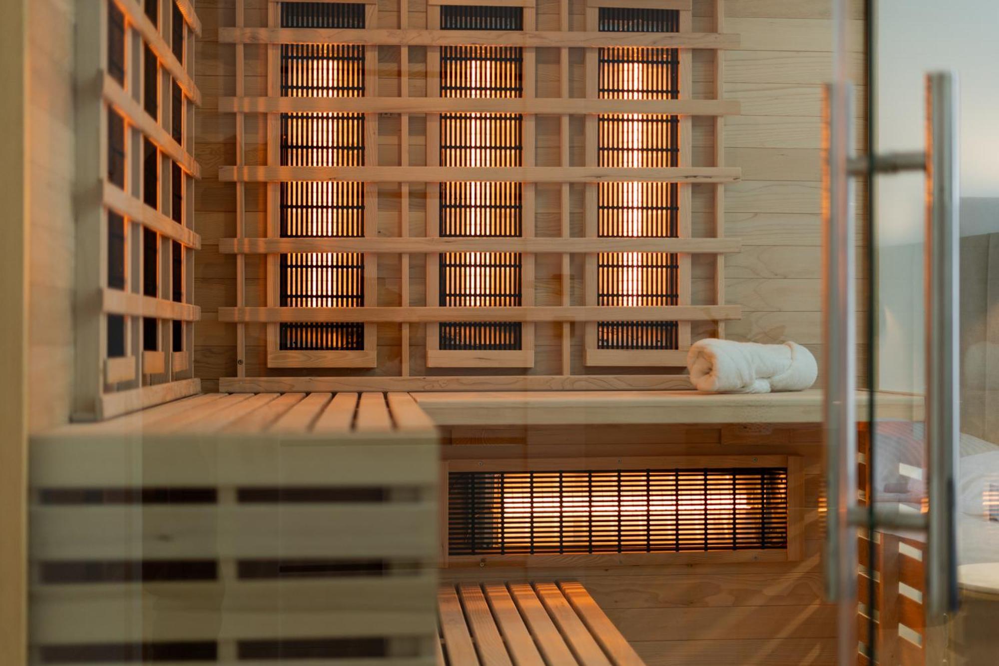 Spa Bedrooms With Sauna&Bath And Free Parking Krasków Exterior foto
