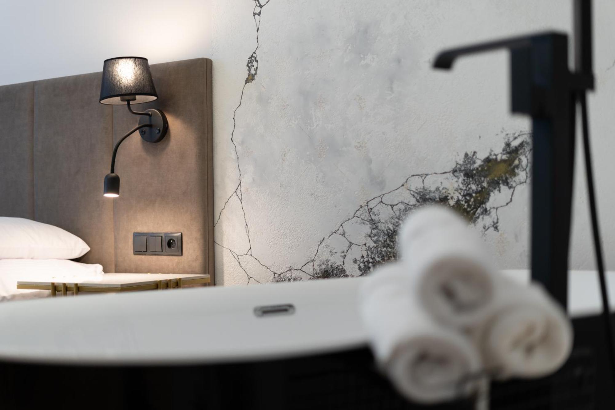 Spa Bedrooms With Sauna&Bath And Free Parking Krasków Exterior foto